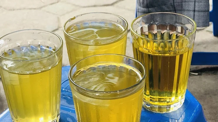 Uống trà đá mỗi ngày có tốt?