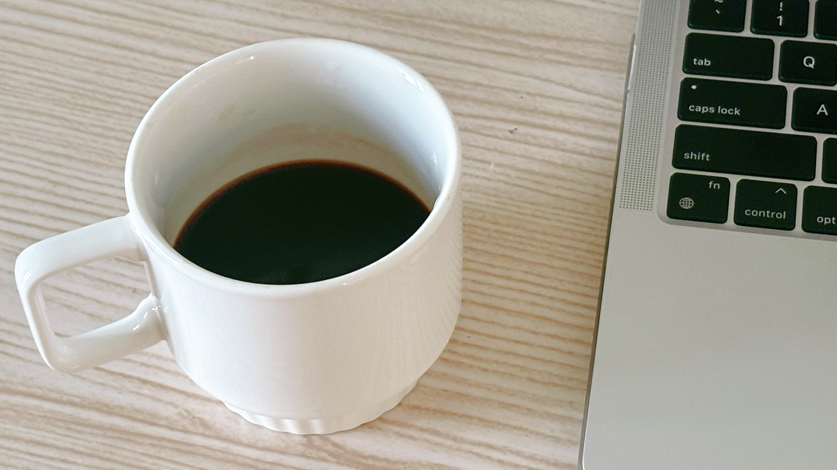 Điều gì xảy ra với làn da khi uống cà phê thường xuyên?