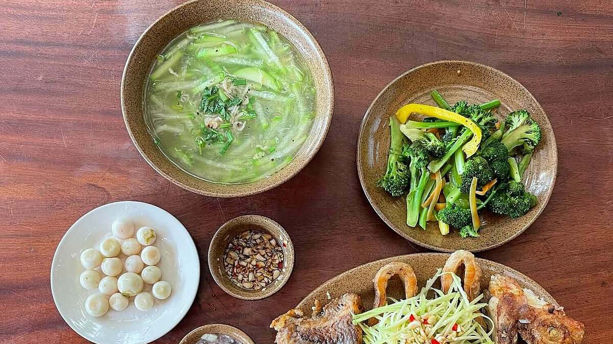 Bác sĩ gợi ý thực đơn với canh rau ít calo, giảm mỡ hiệu quả