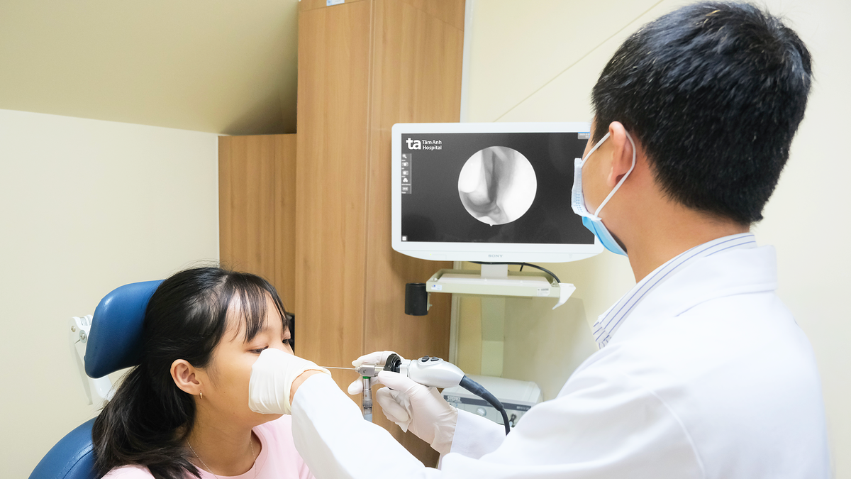 5 sai lầm dễ gây viêm mũi họng khi thời tiết thay đổi