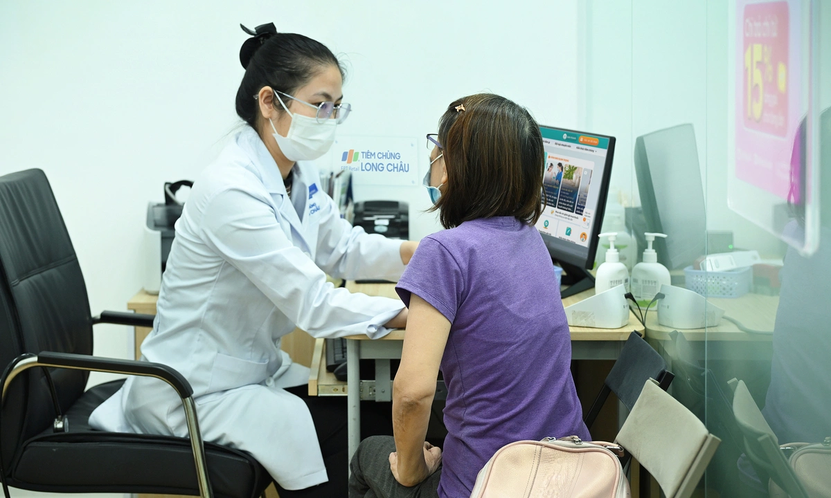 Số ca mắc sốt xuất huyết gia tăng tại TP HCM