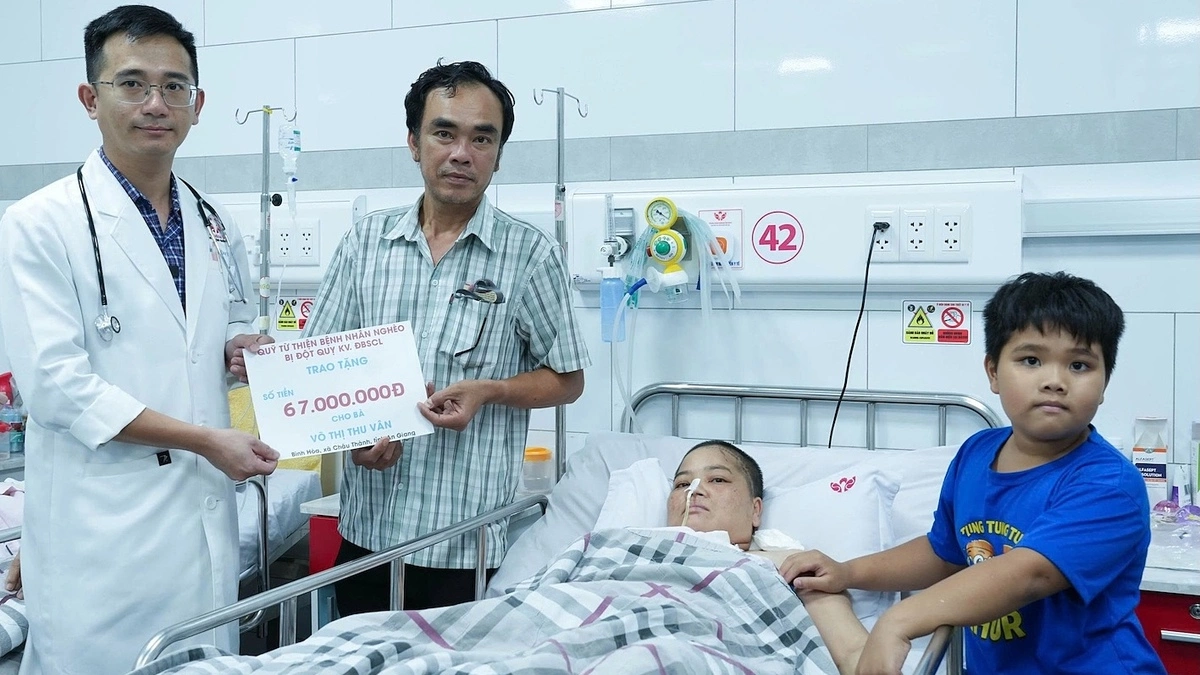 Cuộc chuyển viện trong đêm cứu người phụ nữ đột quỵ không đủ tiền mổ