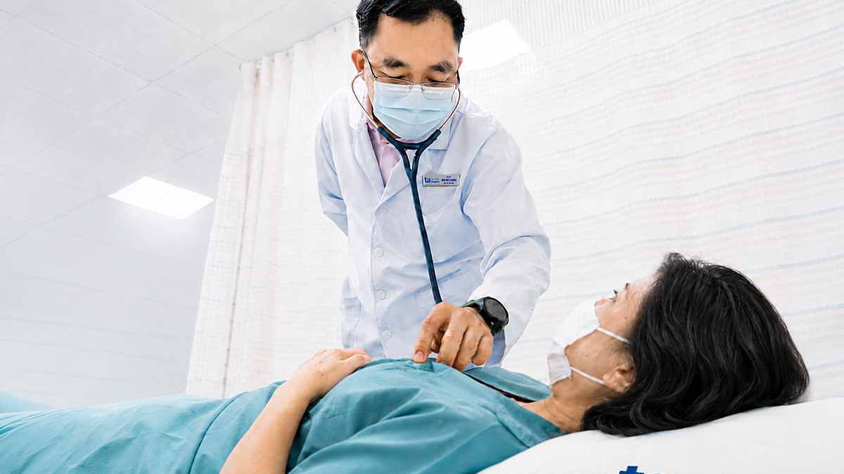 Nhịp tim người phụ nữ nhanh gấp ba bình thường