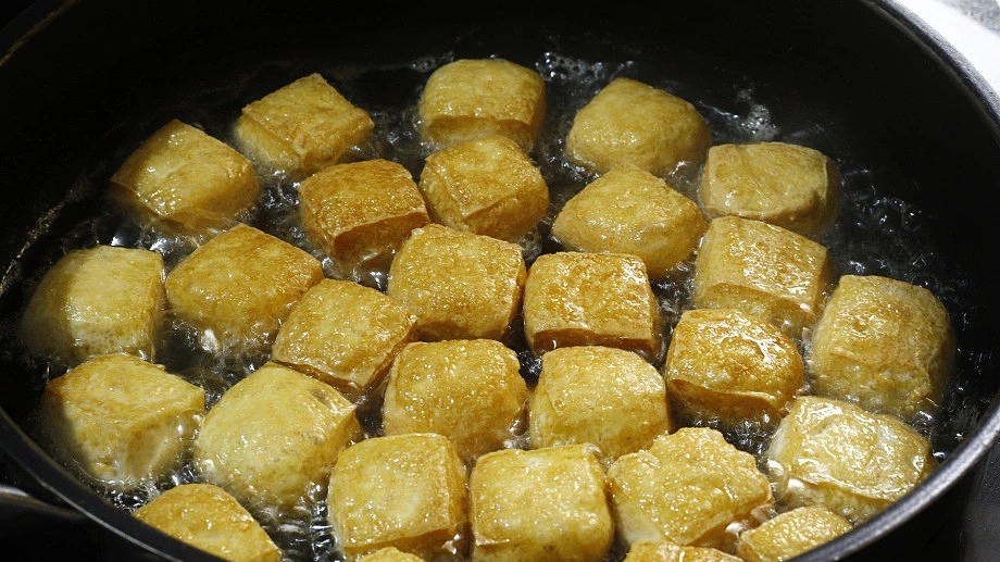 Điều gì xảy ra khi thường xuyên ăn đậu phụ?