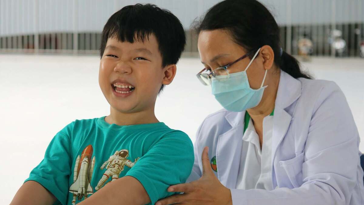 3 triệu học sinh TP HCM được khám sức khỏe miễn phí từ năm học tới