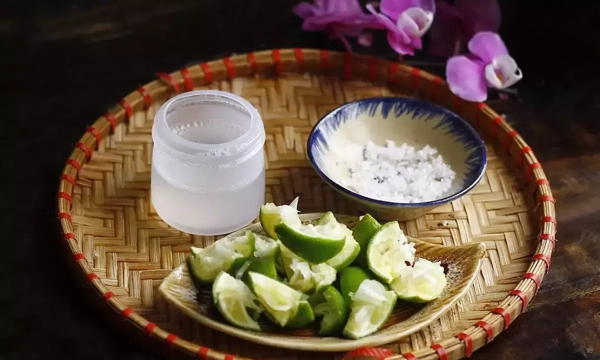 Ăn chanh đông lạnh mỗi sáng để tiêu khối u?