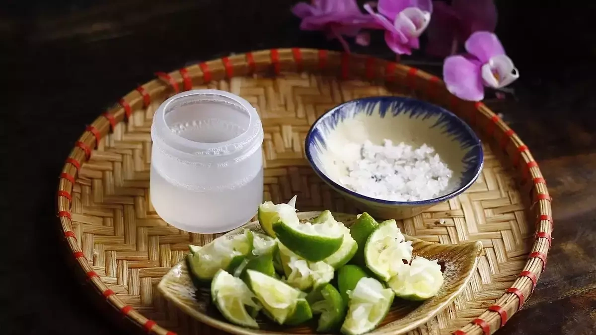 Ăn chanh đông lạnh mỗi sáng để tiêu khối u?