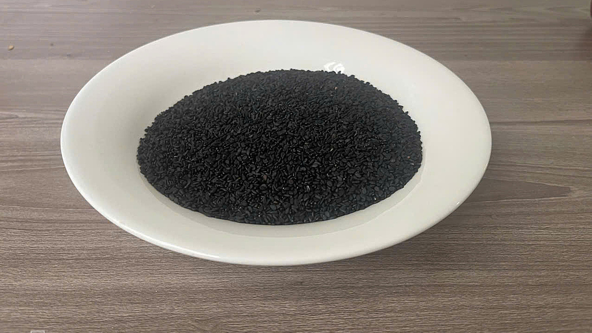 Người cao tuổi ăn gì giúp giảm đau xương khớp?
