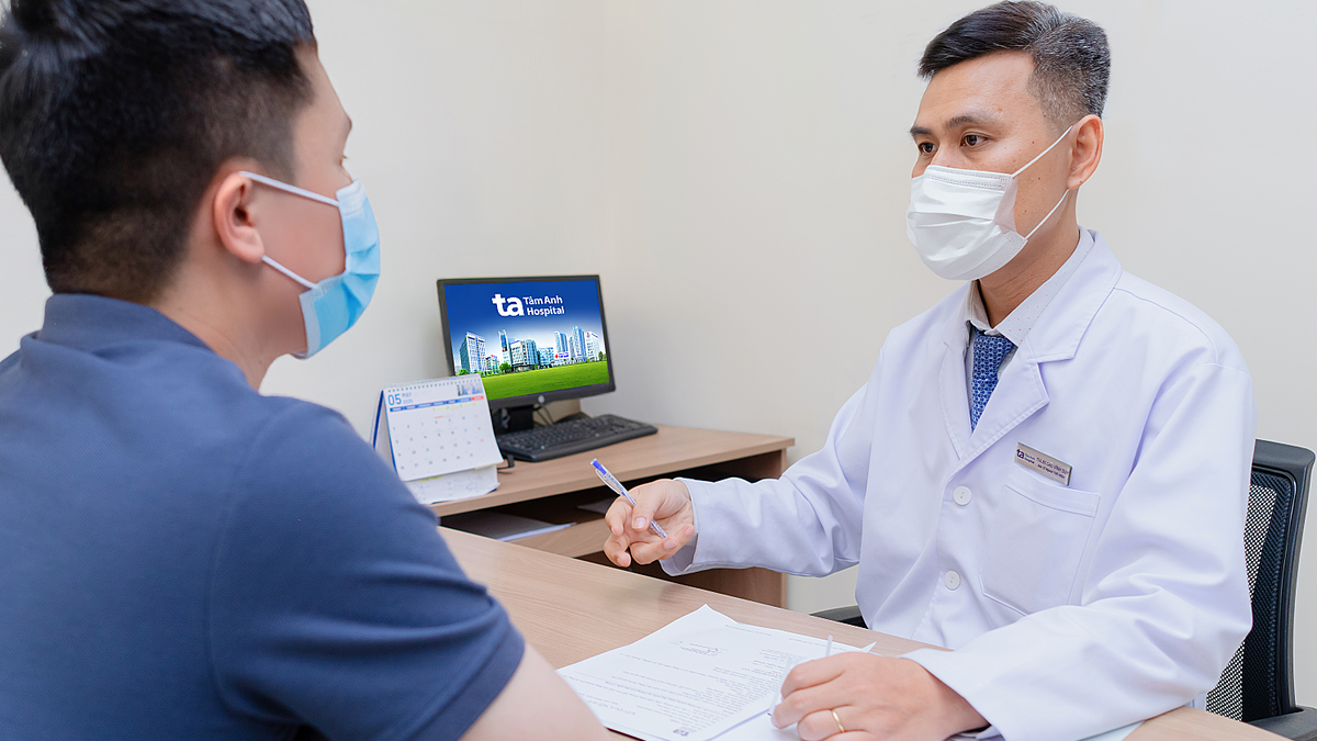 Uống nước lá cây sau mổ phì đại tuyến tiền liệt được không?