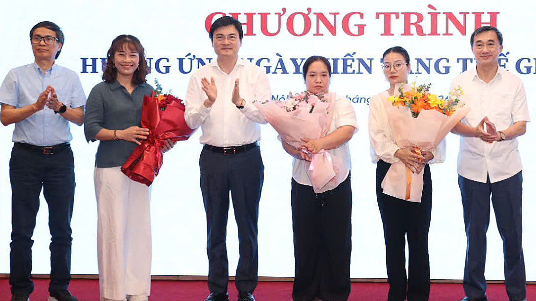 Từ cuộc chia ly đột ngột đến 7 cuộc đời được sống