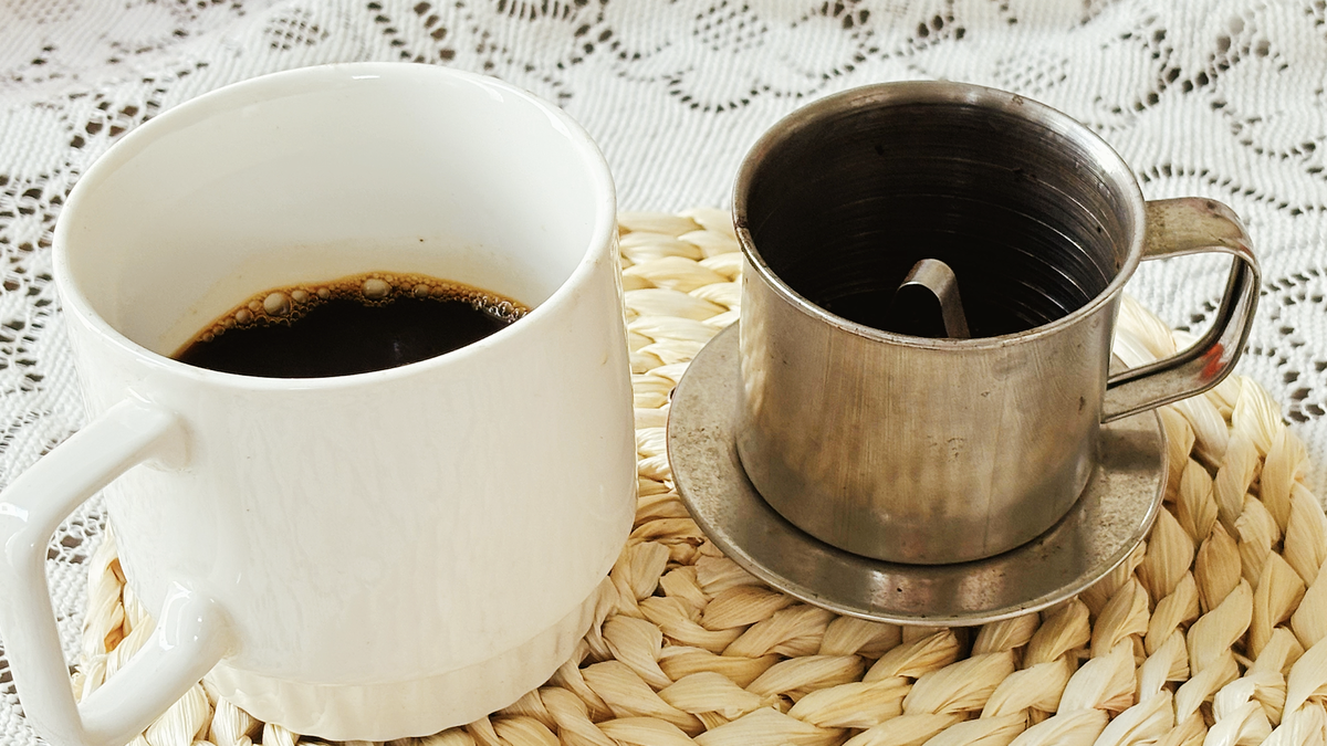 Điều gì xảy ra với đường ruột khi uống cà phê?