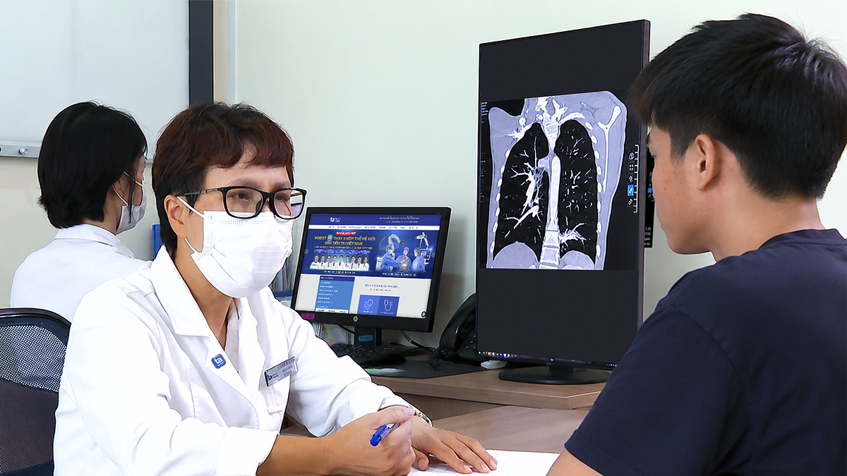 Dị tật bẩm sinh chiếm trọn nửa lá phổi thiếu niên 17 tuổi