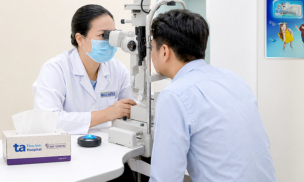 Giác mạc mỏng, người đàn ông không thể mổ cận bằng laser