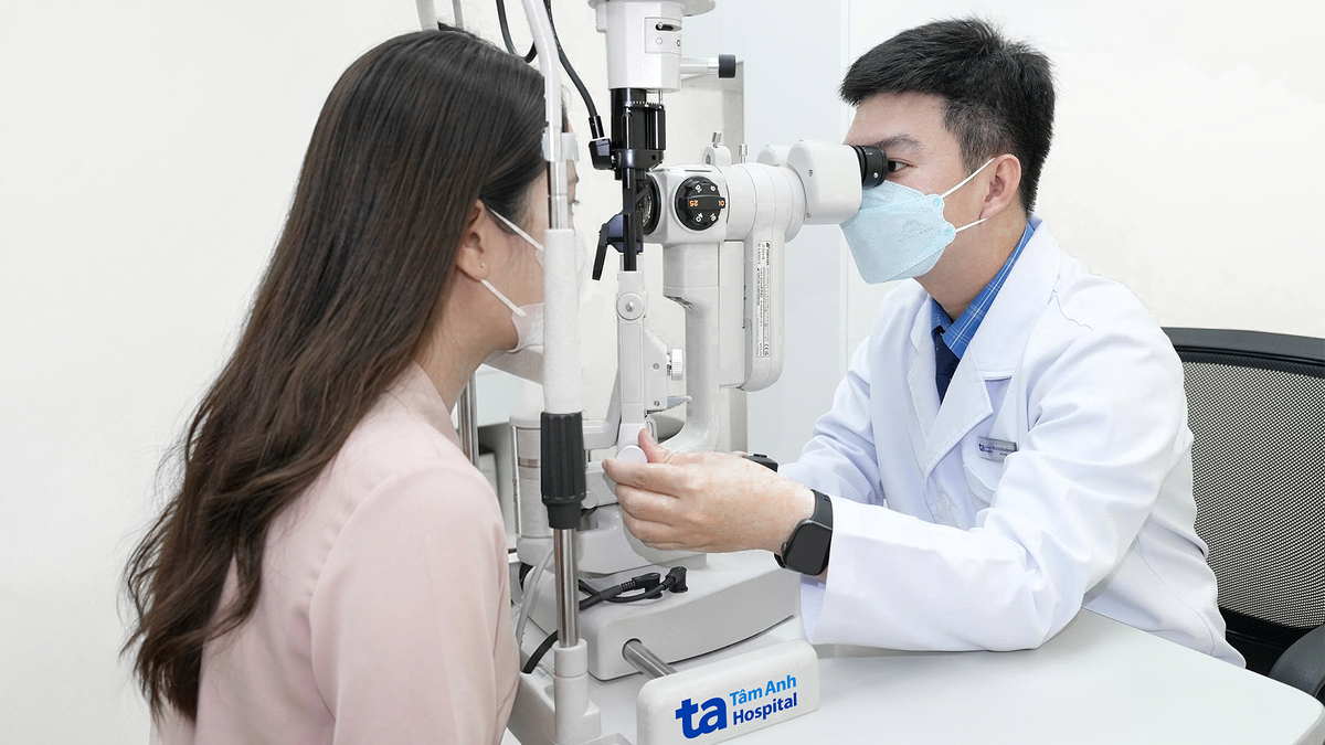 Ngắm nhật thực trực tiếp có thể hại mắt thế nào