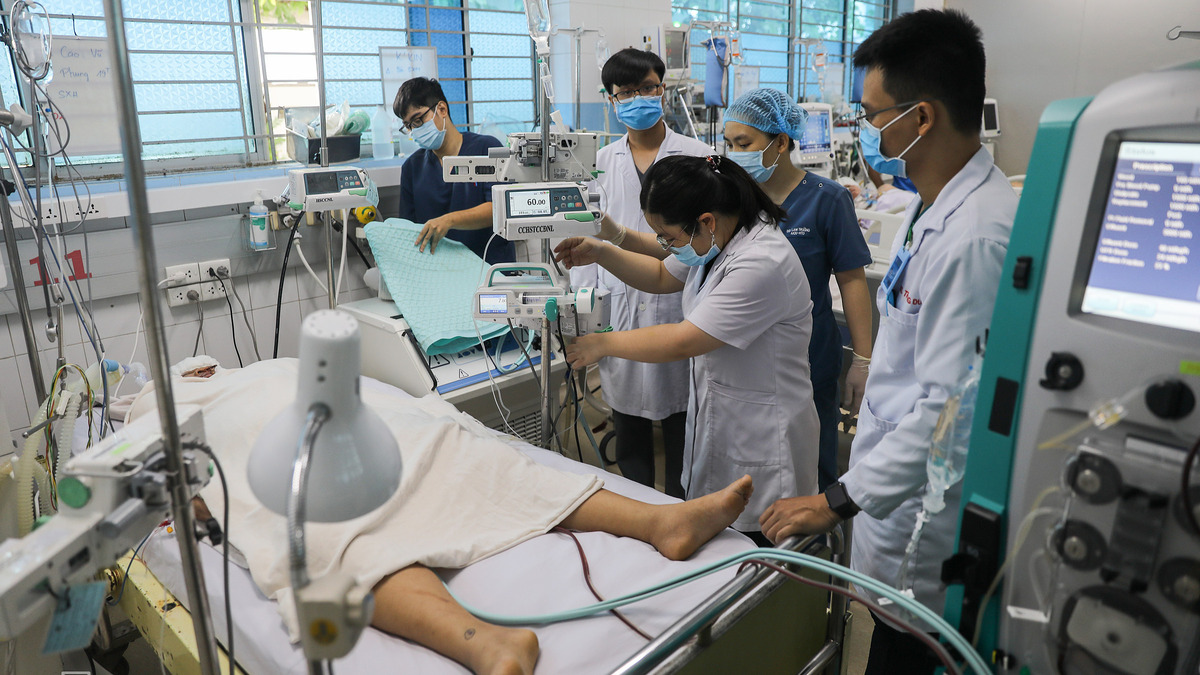 Ca HIV nhập viện tại TP HCM tăng 48% do phát hiện muộn và bỏ điều trị