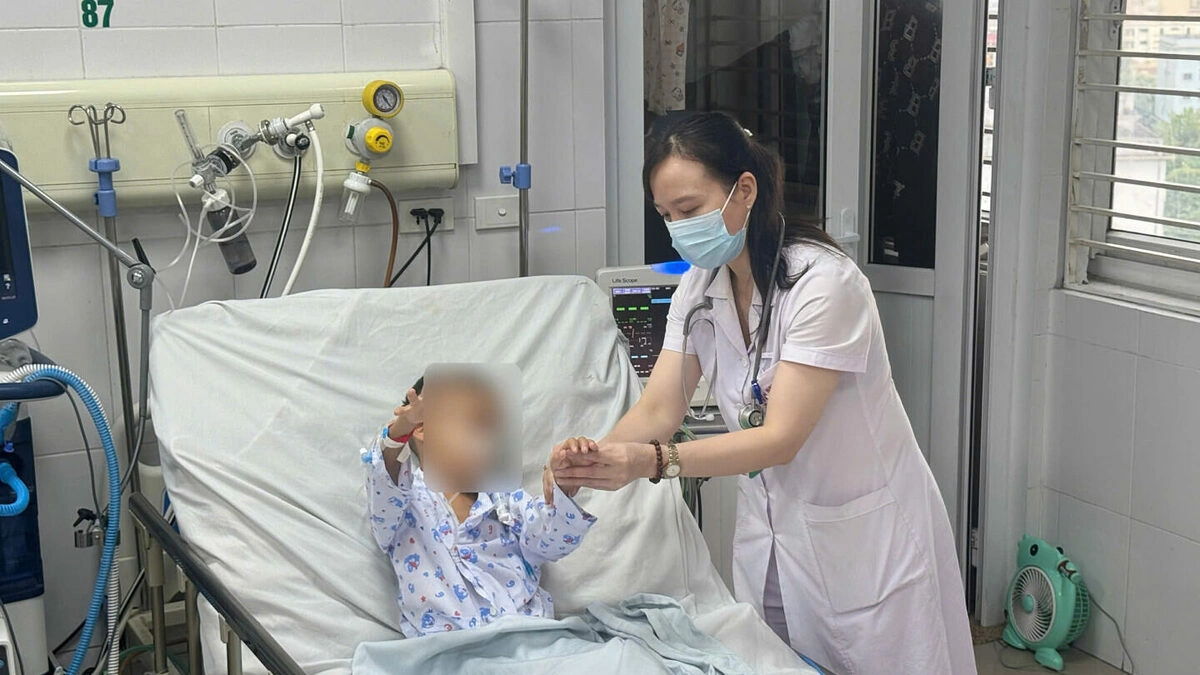 Viêm não Nhật Bản có thể chuyển nặng sau vài ngày sốt