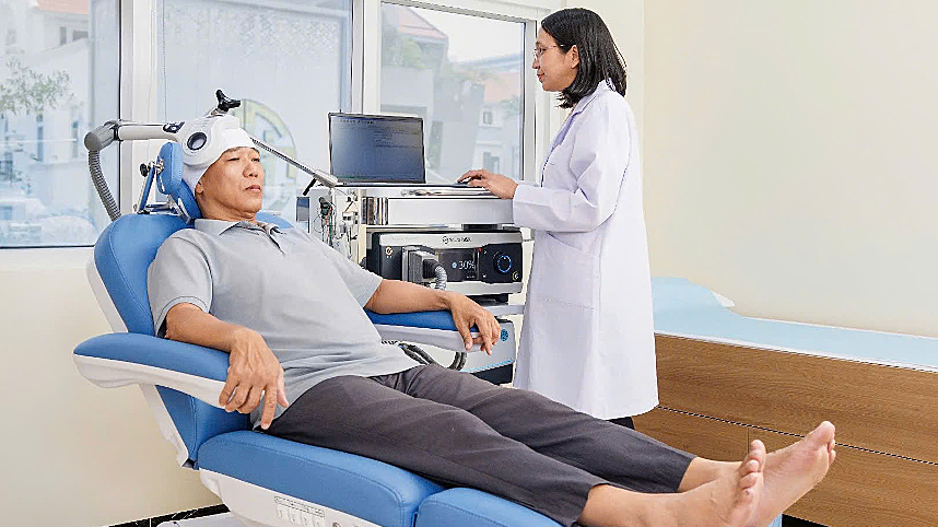 Kích thích từ trường xuyên sọ sau đột quỵ thế nào