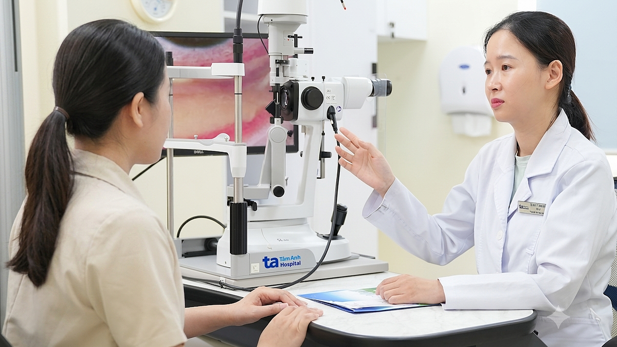 Viêm kết mạc do đồng nhiễm Adenovirus và cúm