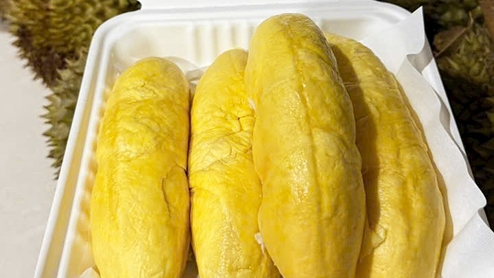 Cơ thể ra sao khi ăn 3-4 múi sầu riêng mỗi ngày?