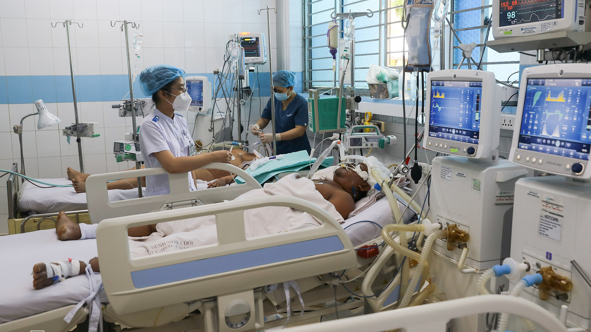 Sốt xuất huyết vào chu kỳ tăng mạnh, cảnh báo đỉnh nhập viện tháng 8-11