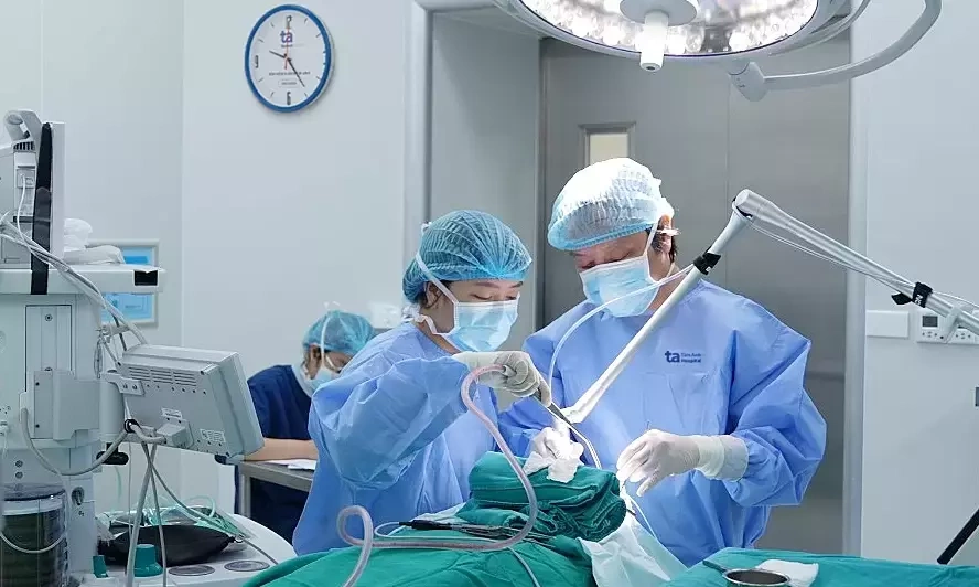 Cắt amidan bao lâu có thể ăn cơm?