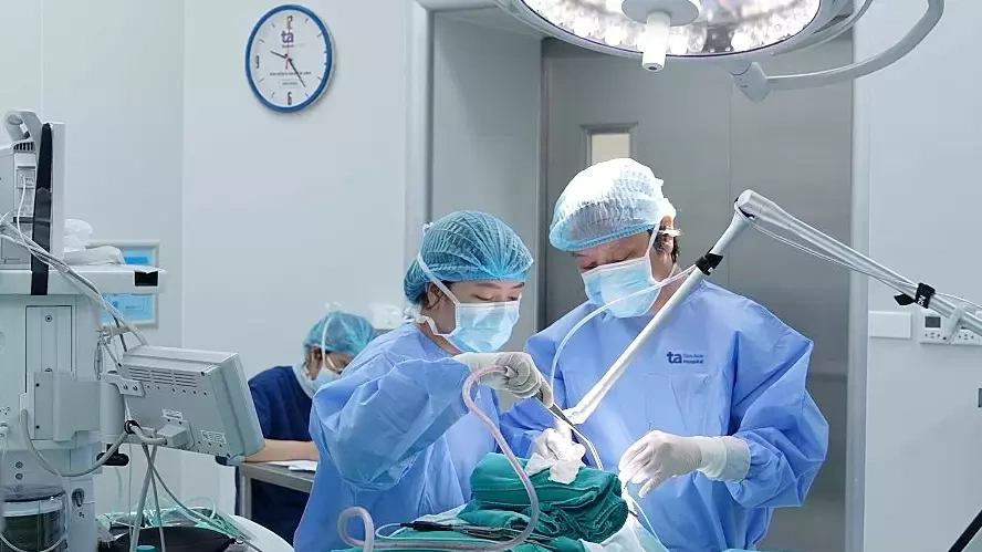 Cắt amidan bao lâu có thể ăn cơm?