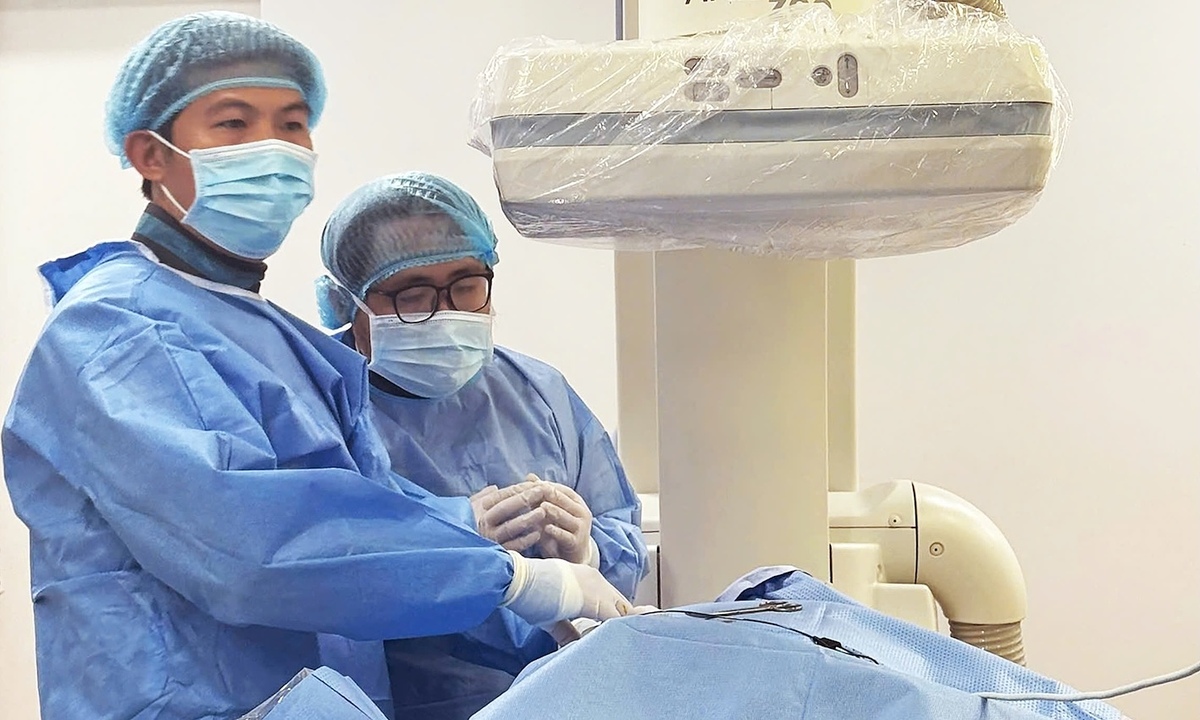 Nhịp tim còn 30 lần một phút sau hai ngày sốt nhẹ