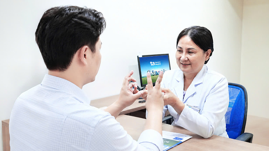 Ba thói quen trong kỳ nghỉ lễ làm tăng nguy cơ đột quỵ