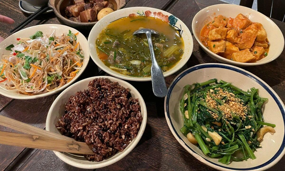 Bị tiểu đường thai kỳ chỉ nên ăn gạo lứt?