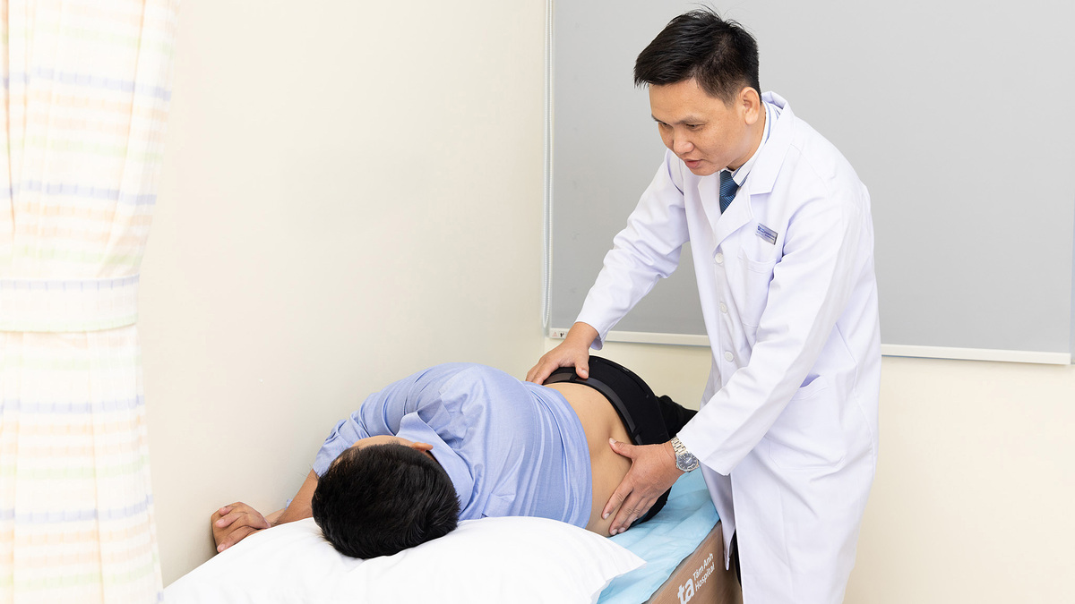Dấu hiệu cần khám đau lưng sau nghỉ lễ?