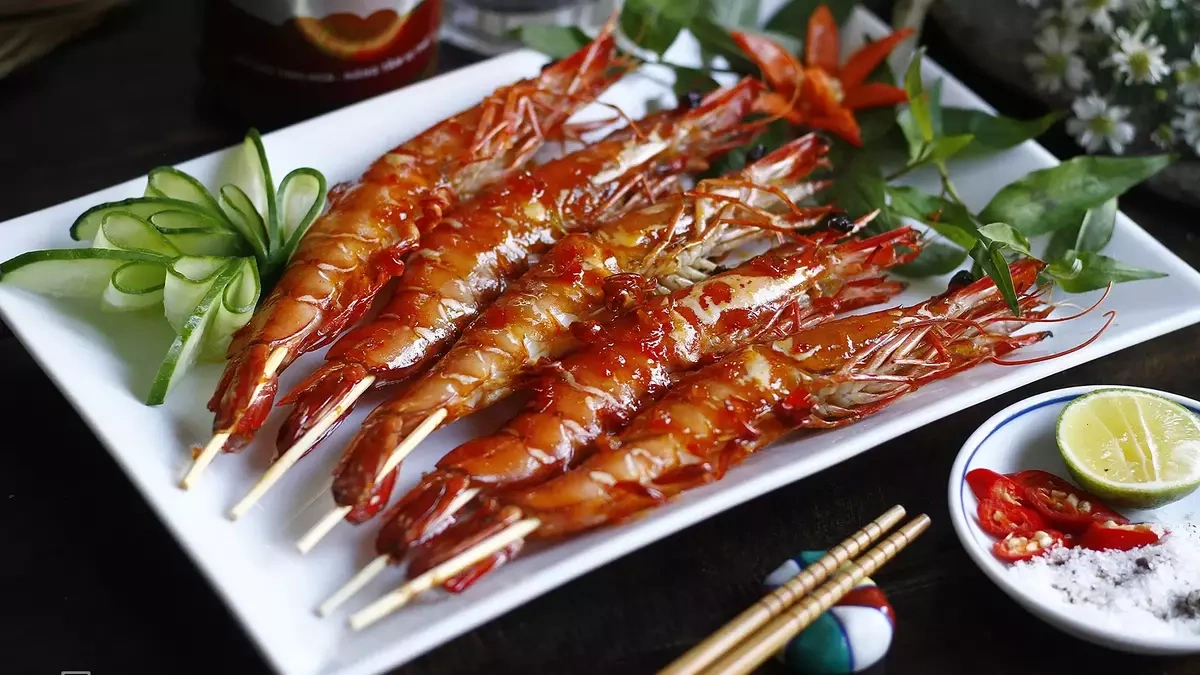 Ăn cá nhỏ nguyên xương, tôm nguyên vỏ có bổ sung nhiều canxi?