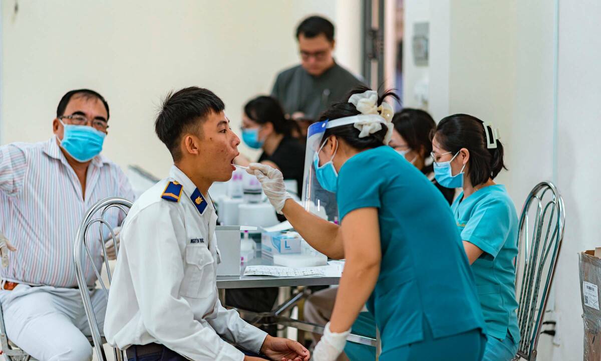 Hơn 2.000 người dân Côn Đảo khám sàng lọc lao miễn phí