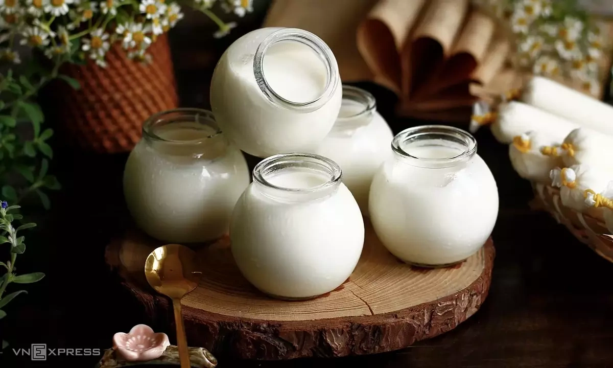 Những thực phẩm ăn cùng sữa chua giúp no lâu