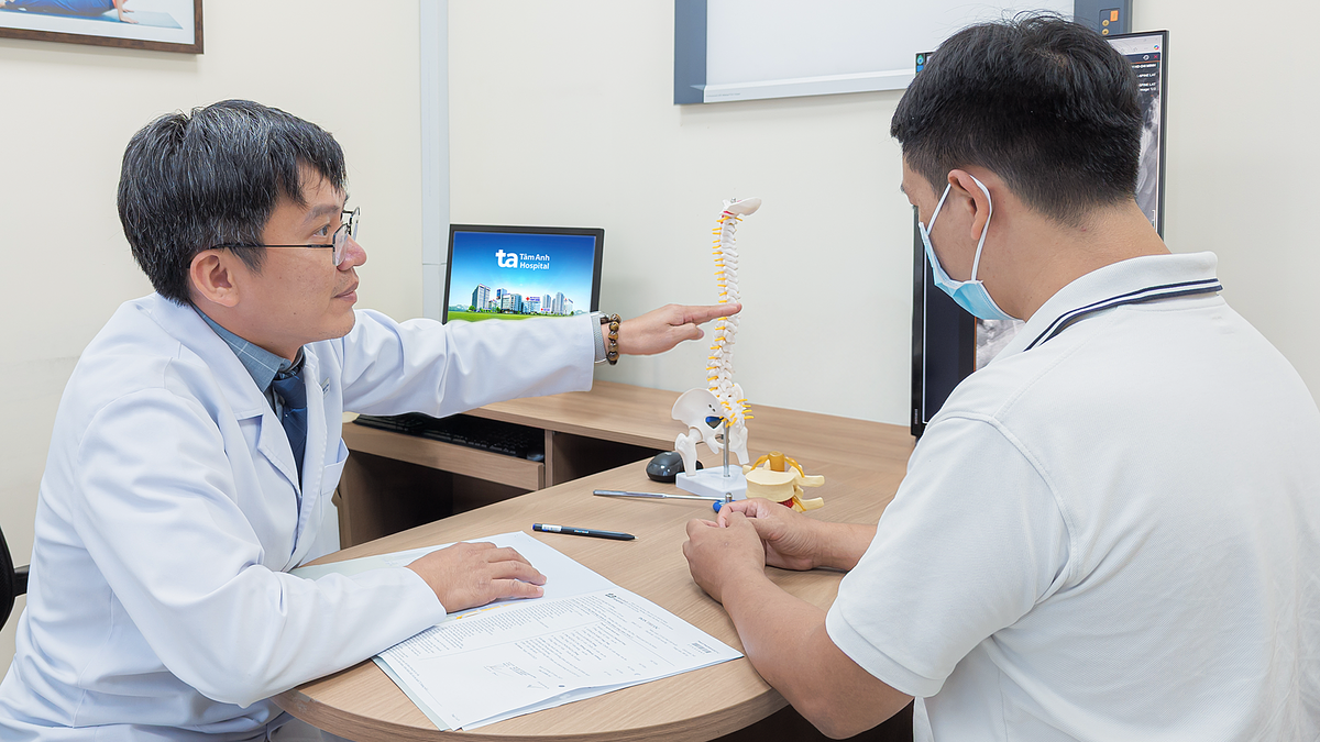 Gai cột sống không triệu chứng có cần điều trị?