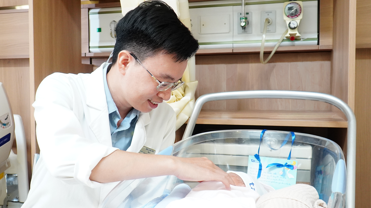 Gom trứng để sinh con ở tuổi 42
