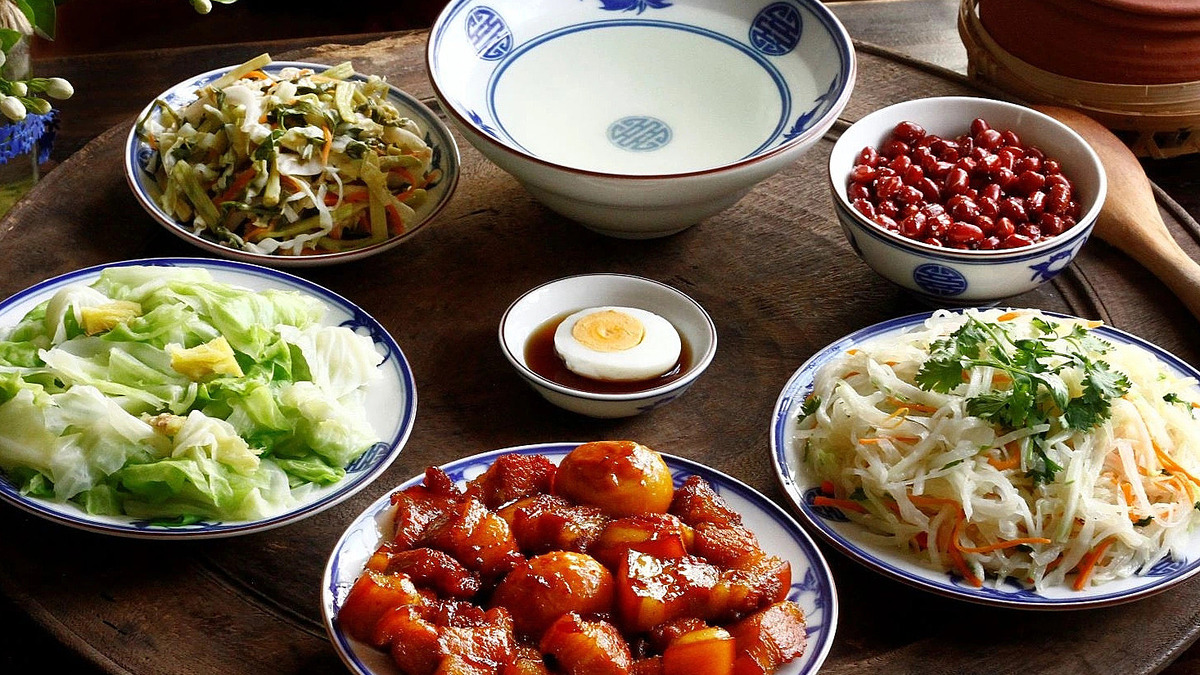 Mẹo giảm buồn ngủ sau bữa ăn