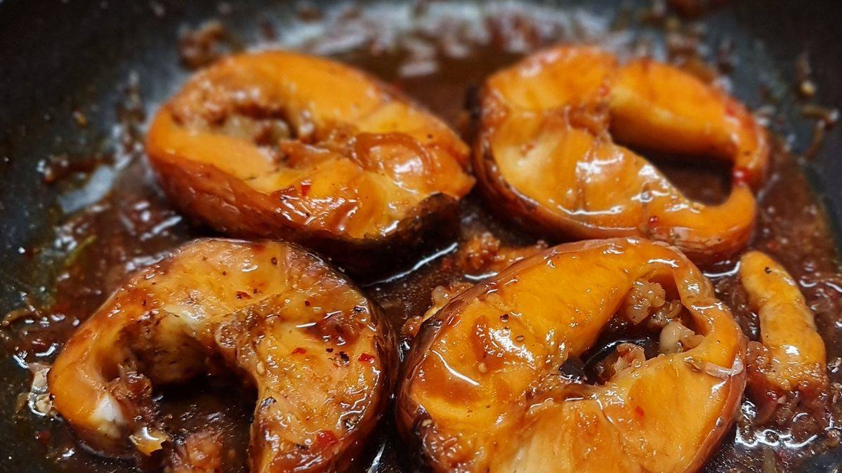 Ăn mặn ảnh hưởng đến cơ thể thế nào