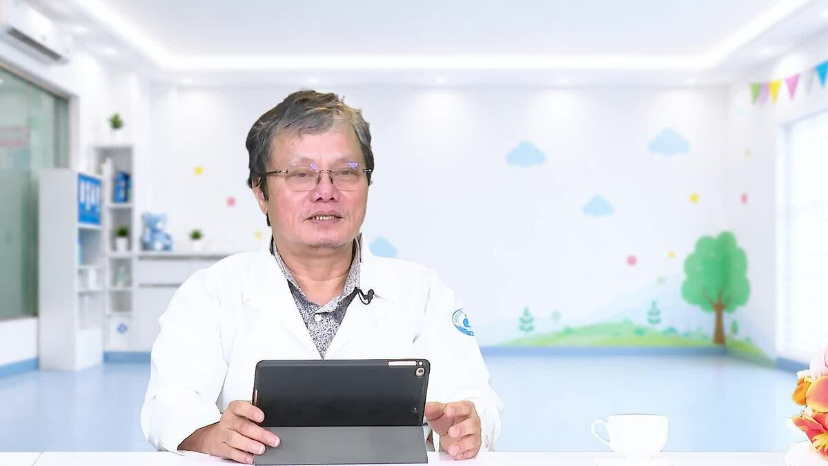"Một nụ hôn có thể khiến trẻ nhập viện"