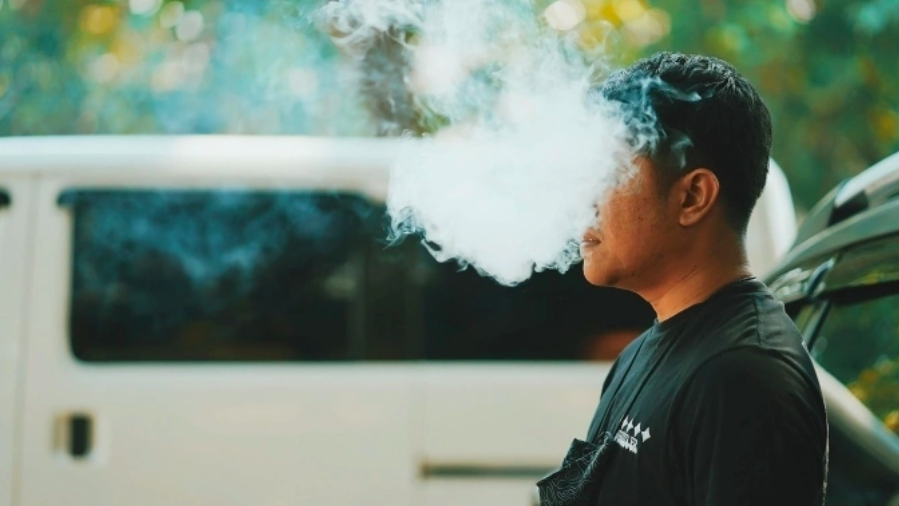 Nhiều người phải "hít thuốc lá thụ động" ở khách sạn