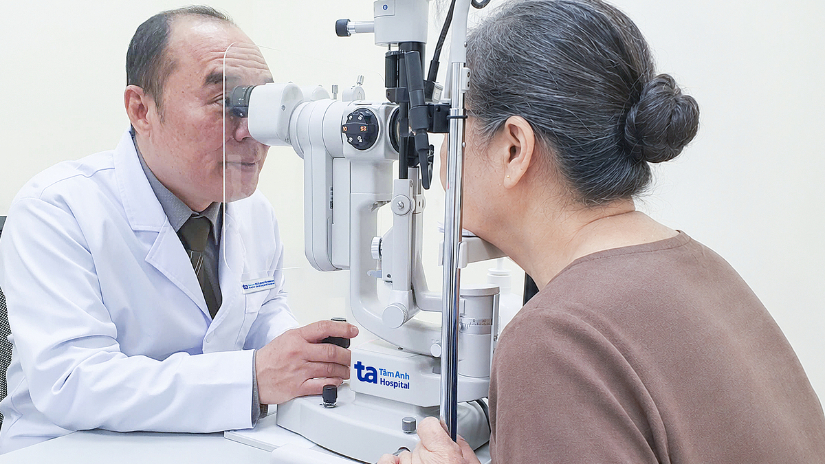 Mắt khó nhắm mở do co giật cơ mi