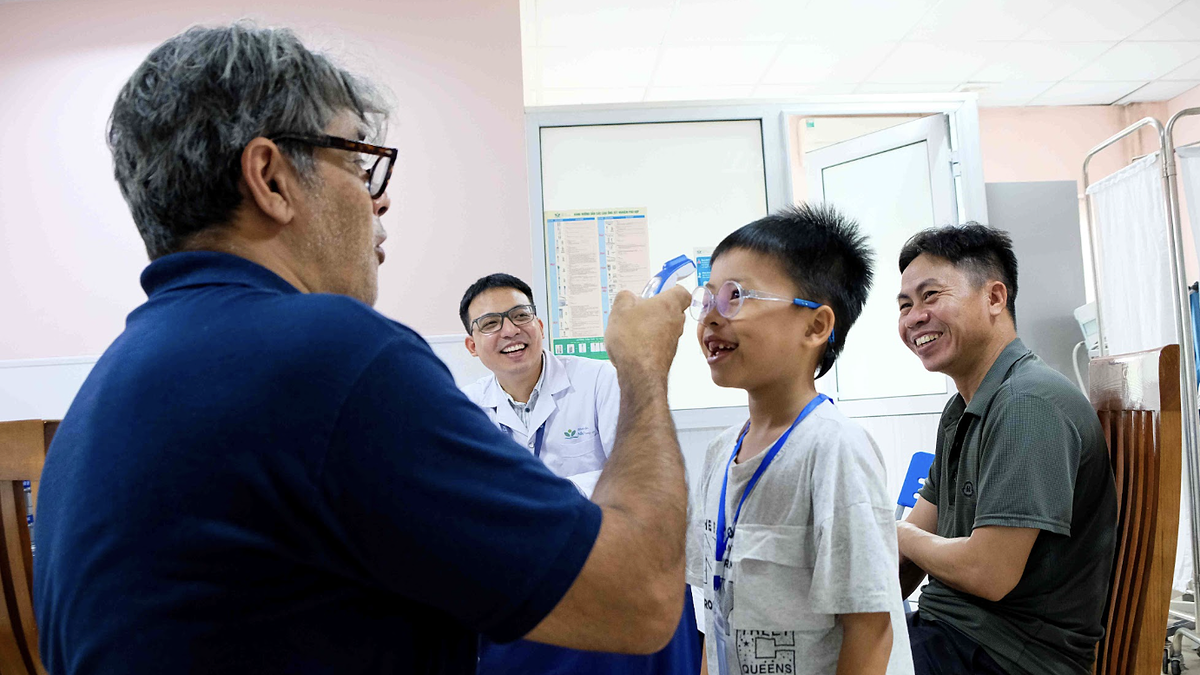 31 trẻ mắt lác, rối loạn vận nhãn được phẫu thuật miễn phí