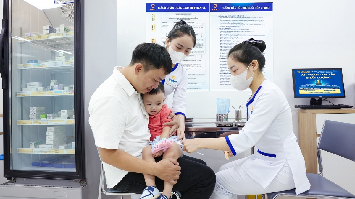 7 câu hỏi về vaccine tay chân miệng