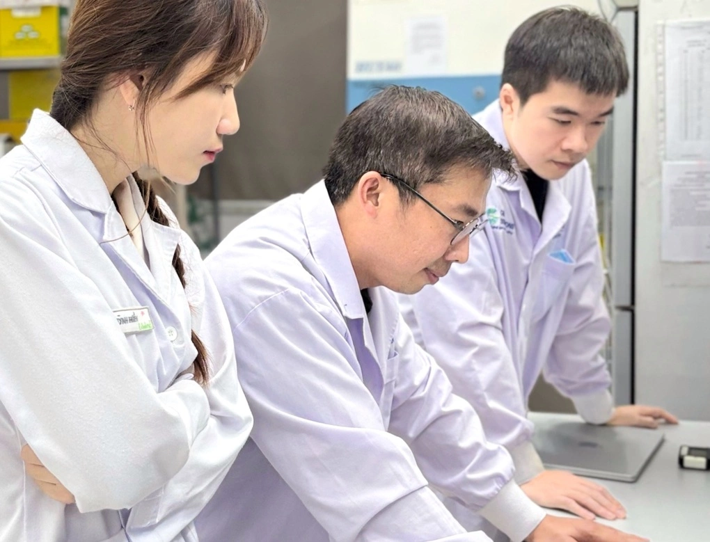Nhà khoa học Việt tìm cách dự báo sinh non từ đầu thai kỳ