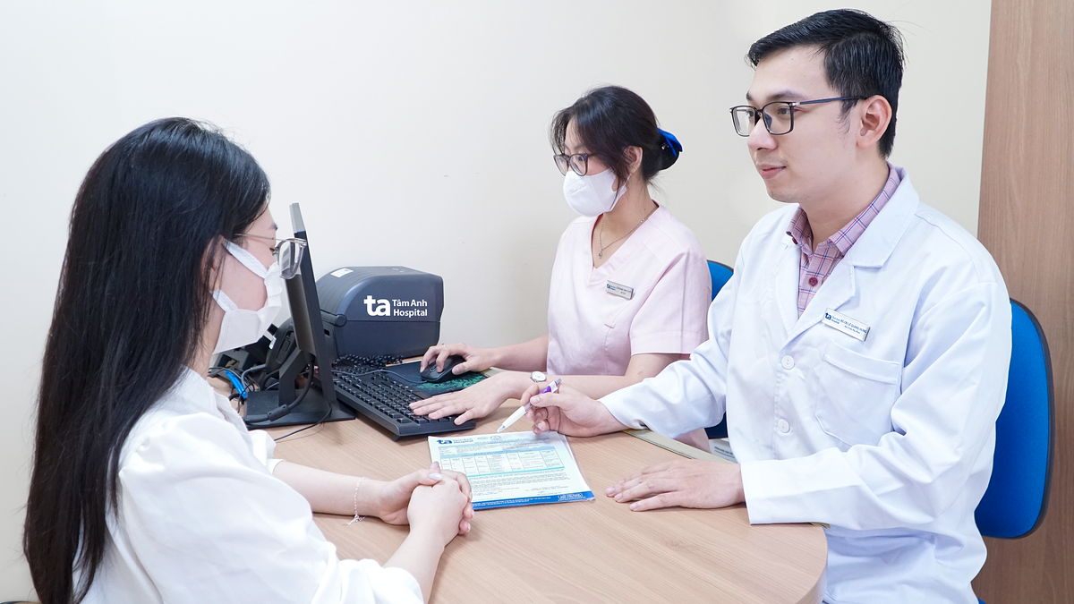 Vợ chồng khỏe mạnh có cần khám sức khỏe trước mang thai?