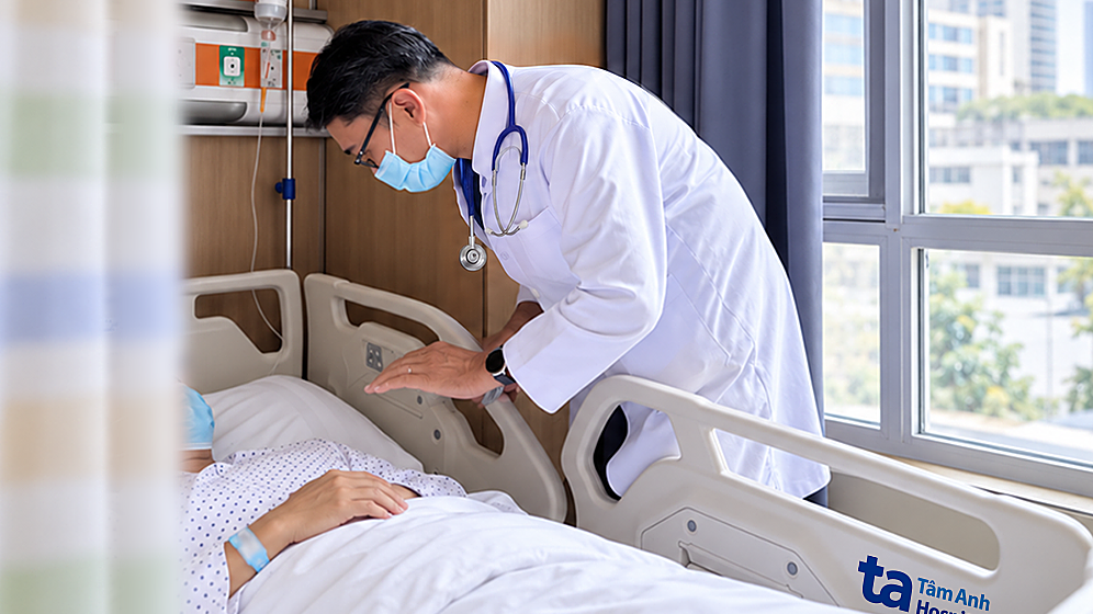 Sốt mò khiến người đàn ông tăng men gan