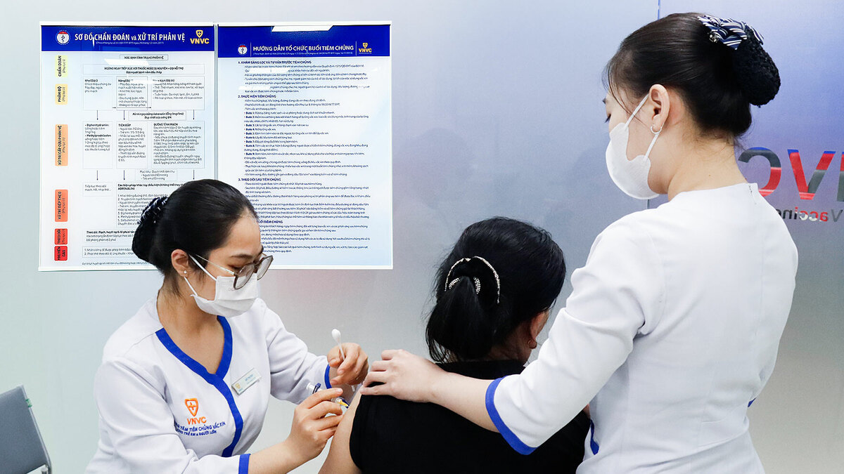 Đã mắc sốt xuất huyết hai lần có cần tiêm vaccine?