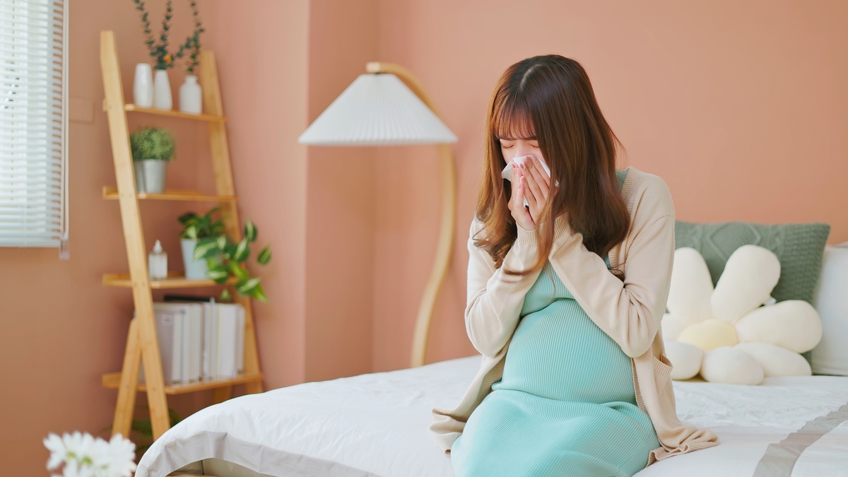 Vì sao mẹ bầu, trẻ nhỏ dễ gặp biến chứng cúm mùa?