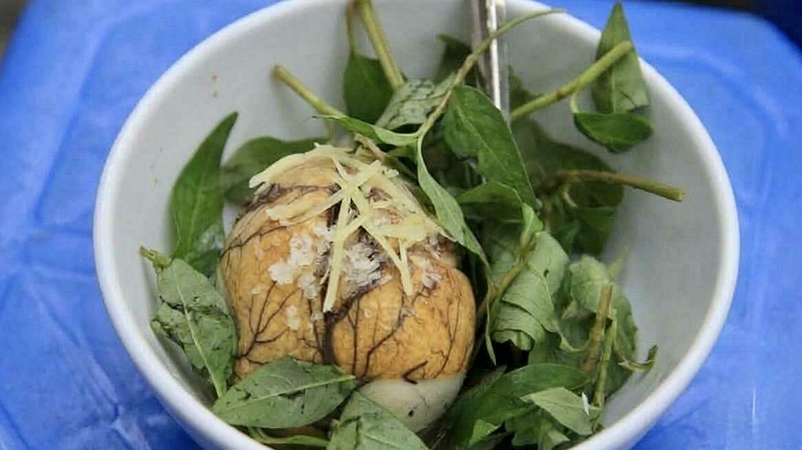 Ăn trứng vịt lộn có tốt cho sinh lý nam?