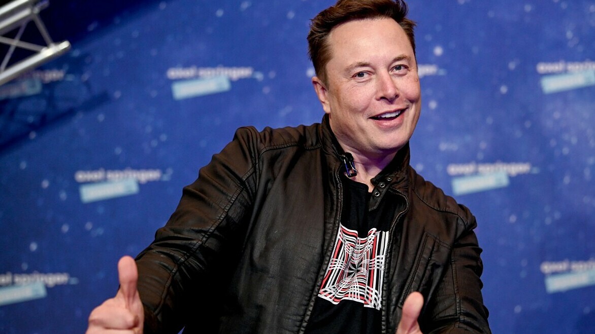 Elon Musk nói bản thân "loạn thần vì AI"