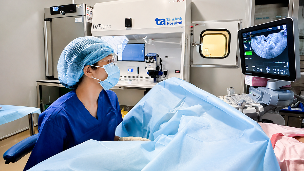 Gom trứng thụ tinh ống nghiệm ở tuổi 35